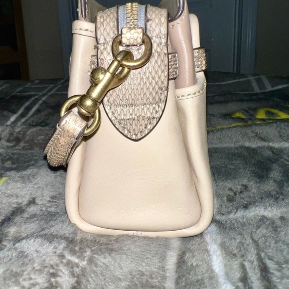 Coach Tate 18 with Genuine Snakeskin with Brass - Picture 6 of 11